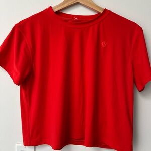 Lululemon cropped red t shirt